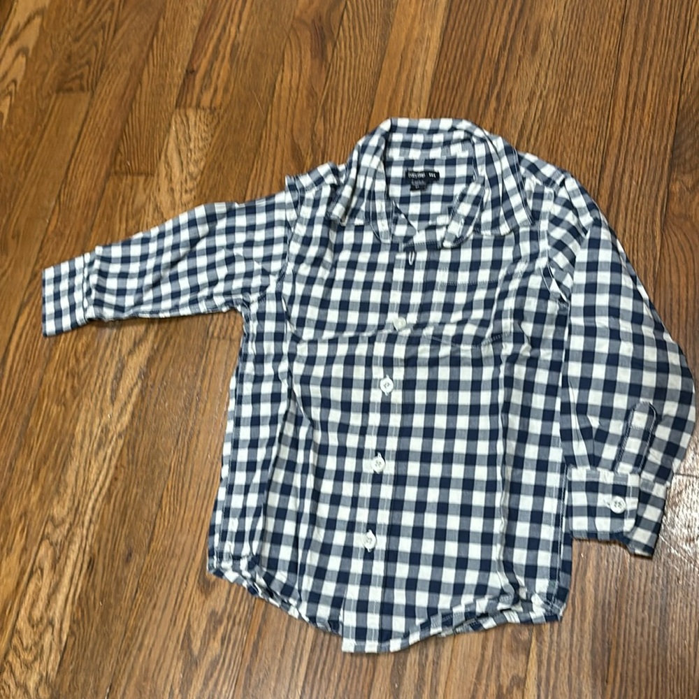 Baby gap size 4T blue plaid shirt